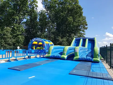 Jeux d’eau au parc Ttiki Leku